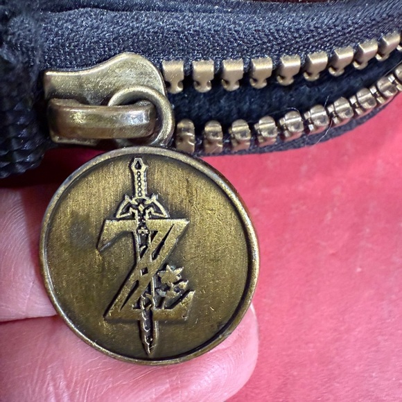 Nintendo Brown Handheld Console Case Zelda Design - Picture 7 of 16